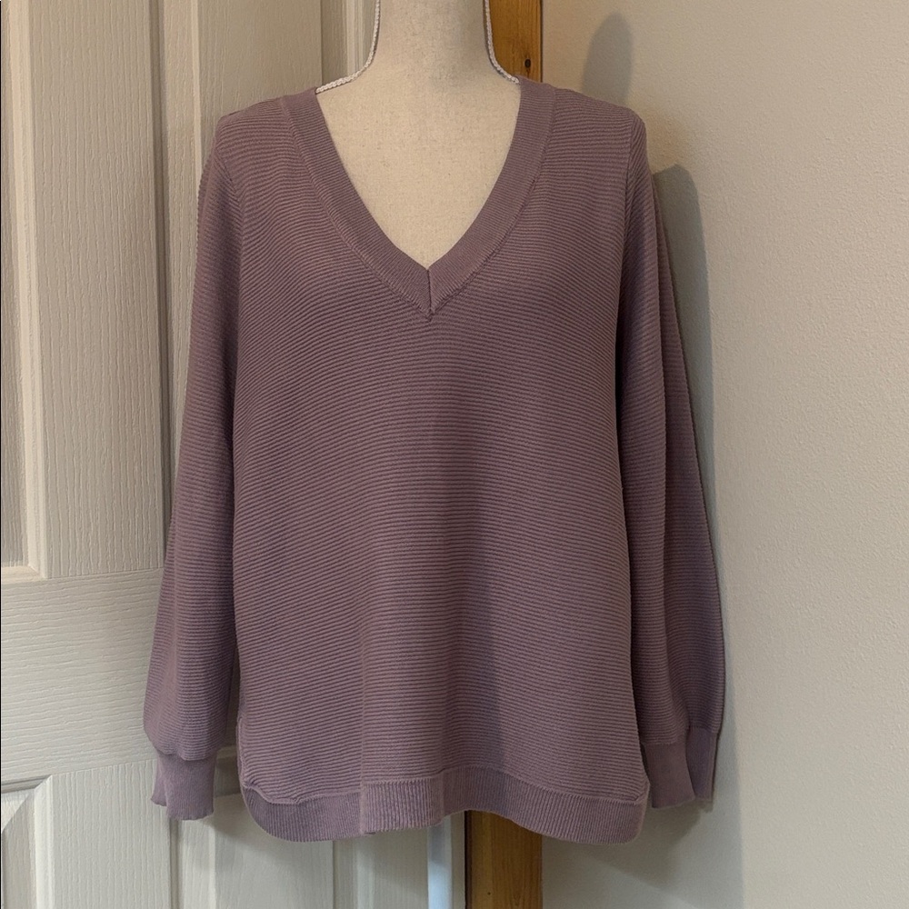 Light Purple V-Neck Ribbed Knit Sweater